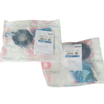 Chuyển đổi cảm biến gần OMRON mới E2E-X7D1-M1GJ E2EX7D1M1GJ