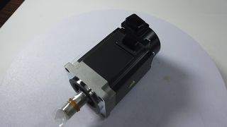 Động cơ servo Mitsubishi HF-KE23JW1-S100 200W | Dòng HF-KE | Phòng trưng bày tương thích với bộ khuếch đại MR-E