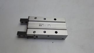 Bộ kẹp khí góc 180° SMC MHY2-25D2-M9BAV